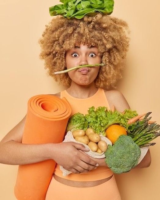 How Beans, Greens, and Tomatoes Give You Better Skin
