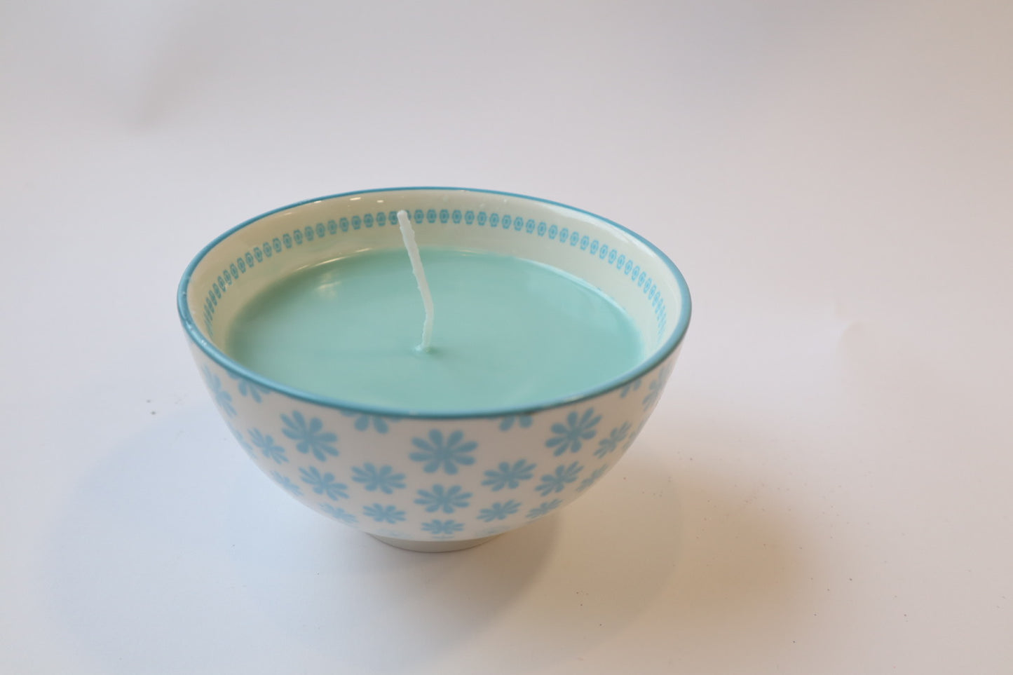 Christmas Cream- Lithuanian Rapeseed Candle